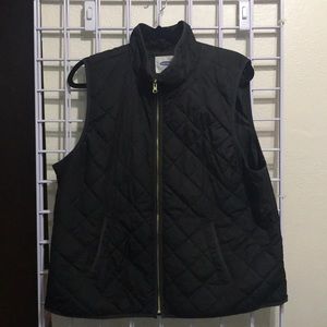 Black puffer vest - lightweight - gold zipper